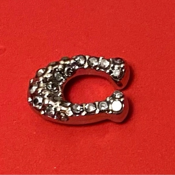 Coach Gift Set of 3 pairs of stud earrings. - Picture 3 of 6